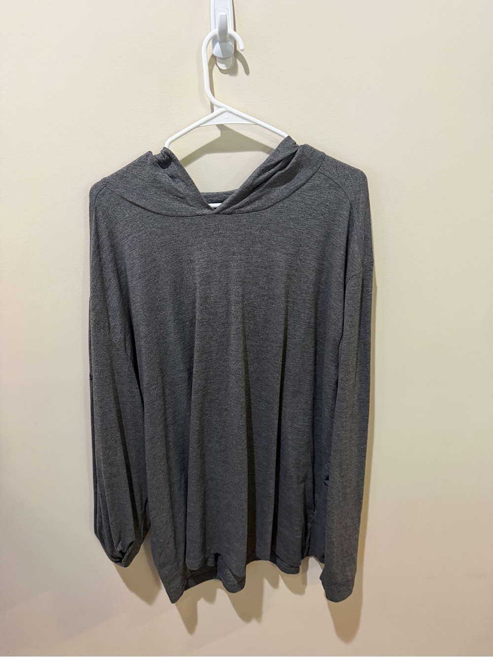 Callaway Gray Lightweight Hooded Long Sleeve Shirt